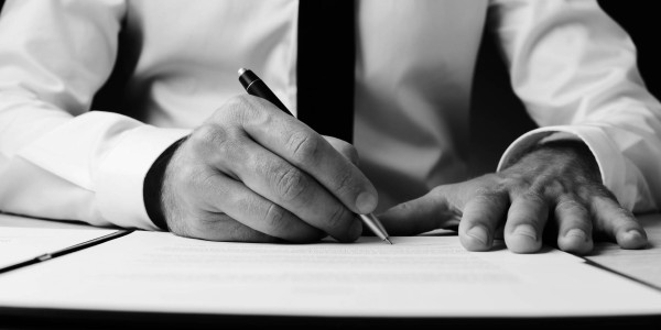 Derecho Inmobiliario / Abogados Inmobiliarios en Sabadell · Desahucios Hipotecarios / Embargos