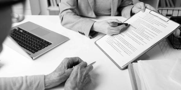 Derecho Mercantil / Abogados Mercantilistas en Sabadell · Cumplimiento de Normativas Derechos Consumidor