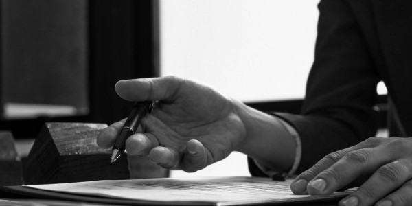 Derecho Mercantil / Abogados Mercantilistas en Sabadell · Redacción y Revisión de Contratos de Construcción y Proyectos Obra Pública