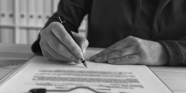 Derecho Mercantil / Abogados Mercantilistas en Sabadell · Asesoramiento Contratación y Reclamación de Pólizas de Seguro Comercial