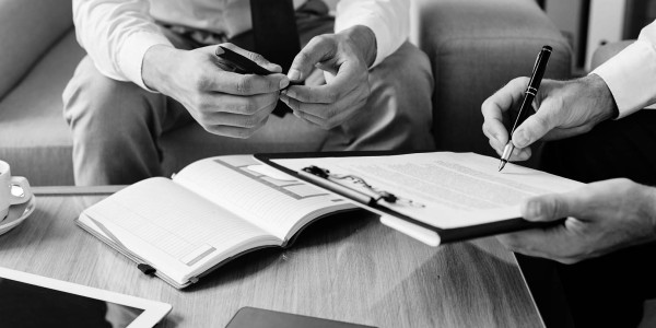 Derecho Mercantil / Abogados Mercantilistas en Sabadell · Cumplimiento Normativas de Protección de Datos / RGPD / LOPD